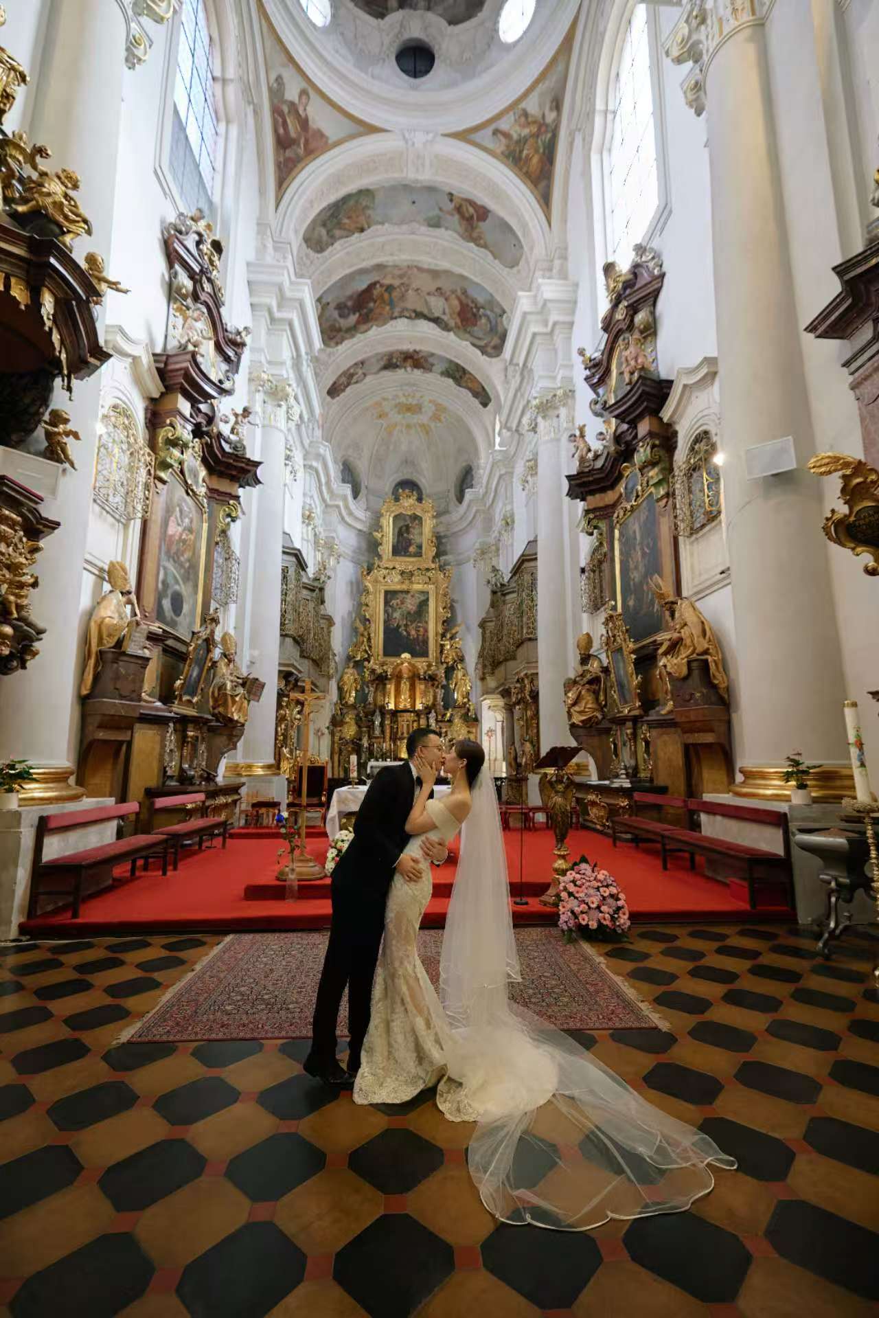 T&L(圣托马斯教堂)