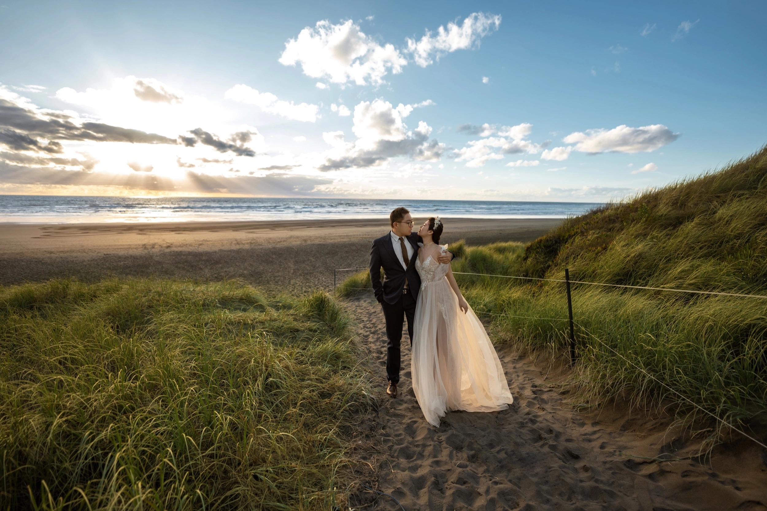 奥克兰乌岛黑沙滩