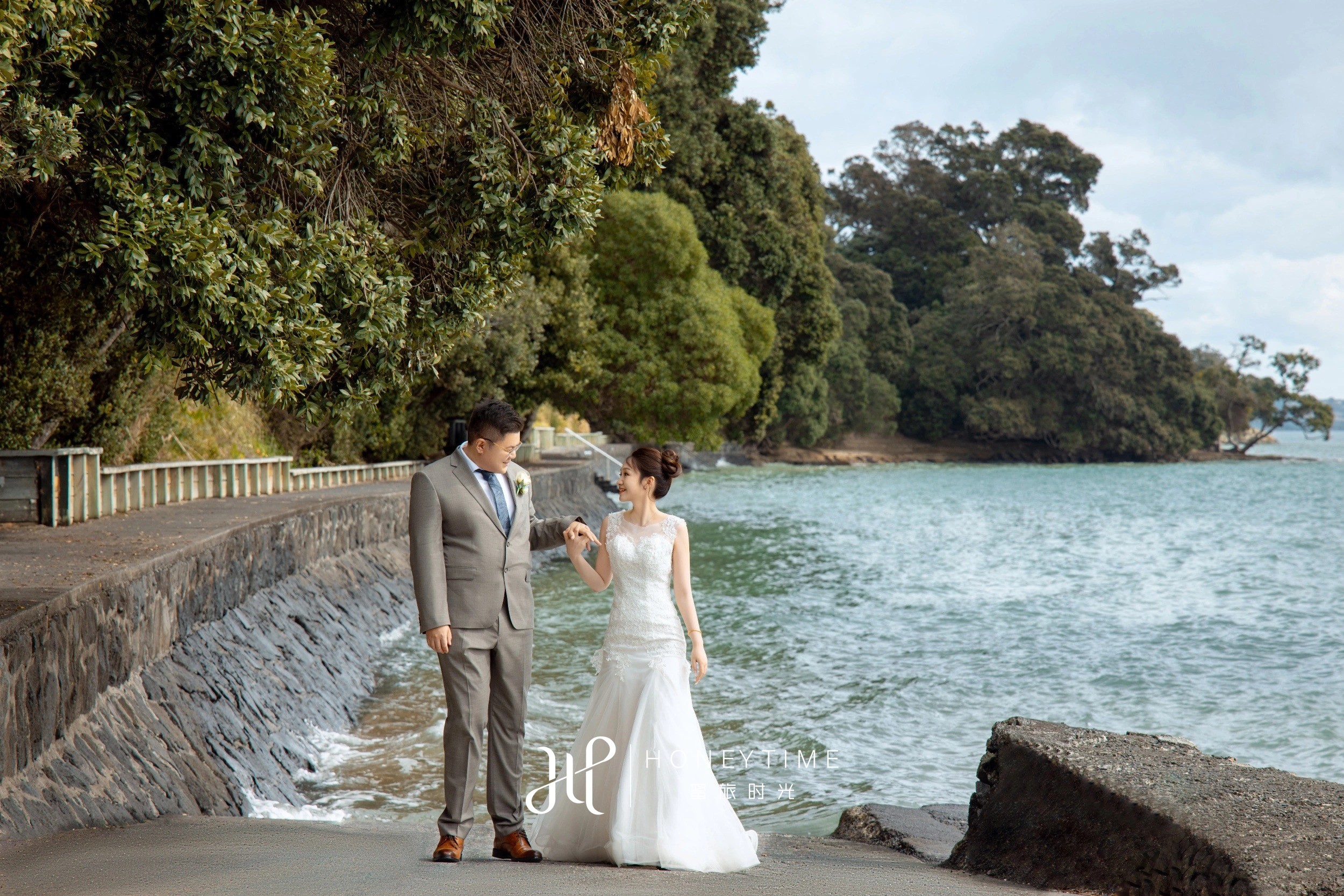 新西兰奥克兰海景高尔夫草坪婚礼(外景拍摄)