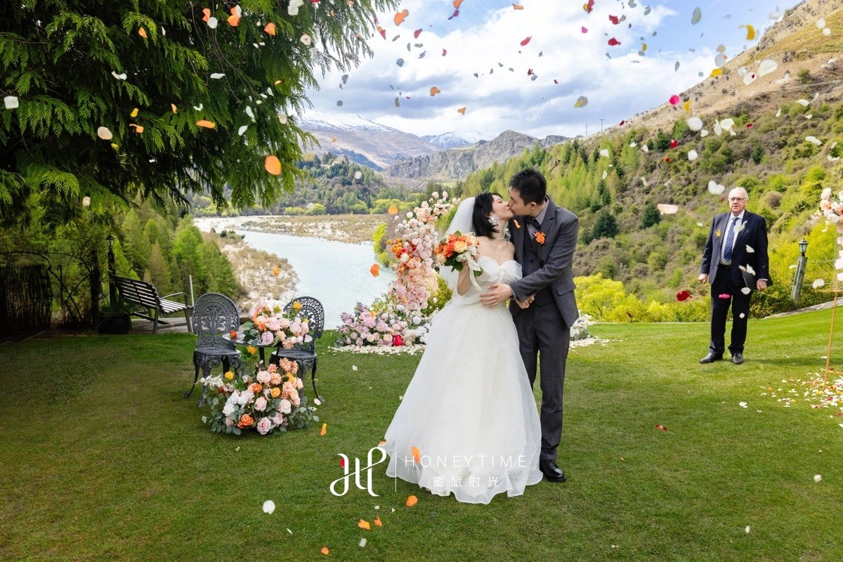 皇后镇峡谷婚礼(婚礼仪式)