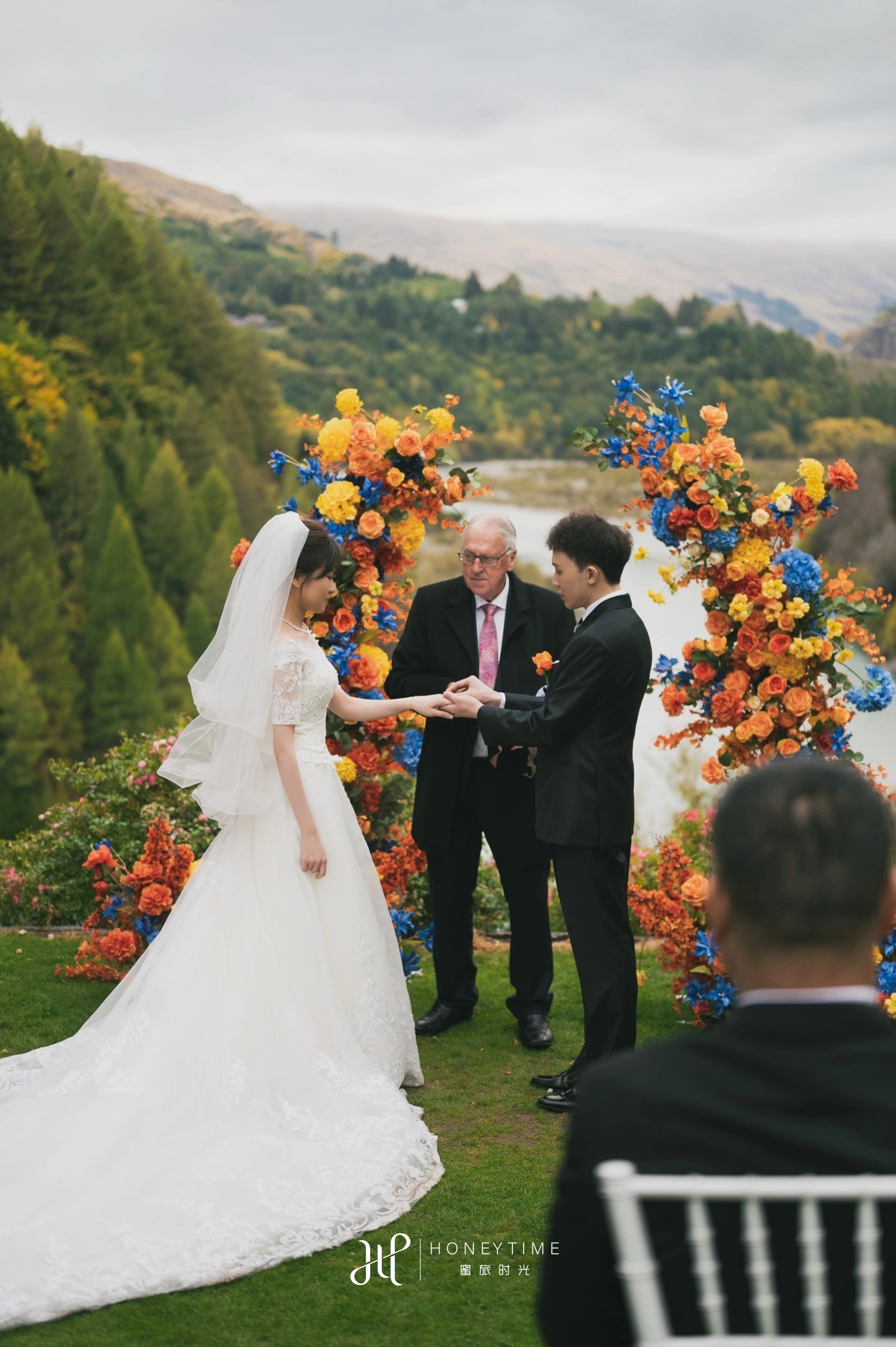 皇后镇峡谷婚礼(婚礼仪式)