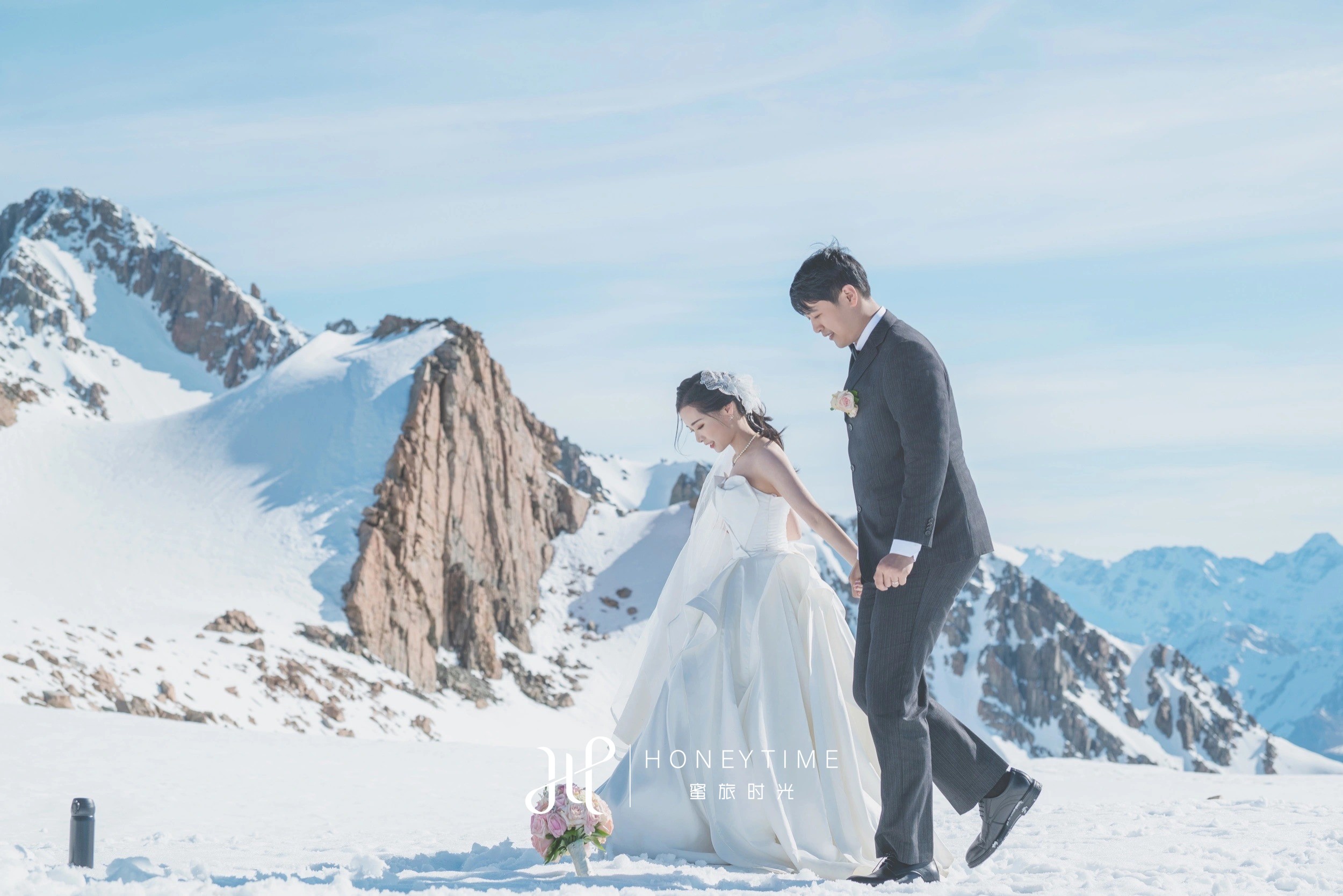 库克雪山直升机婚礼(婚礼仪式)