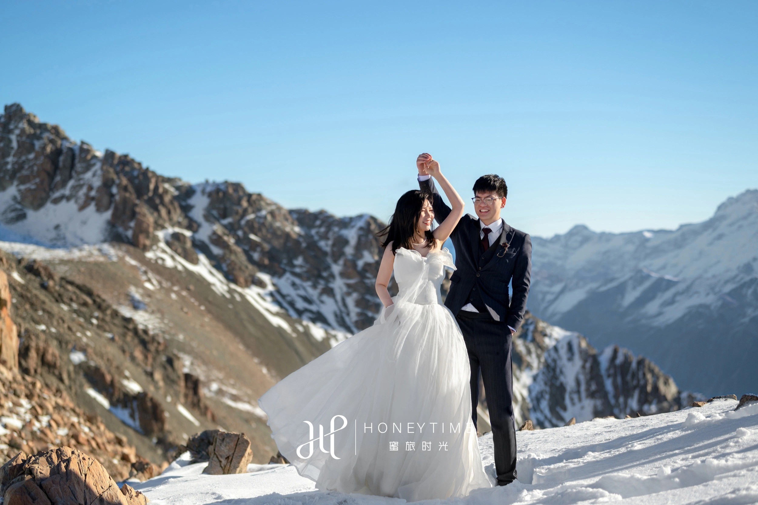 库克雪山直升机婚礼(婚礼仪式)