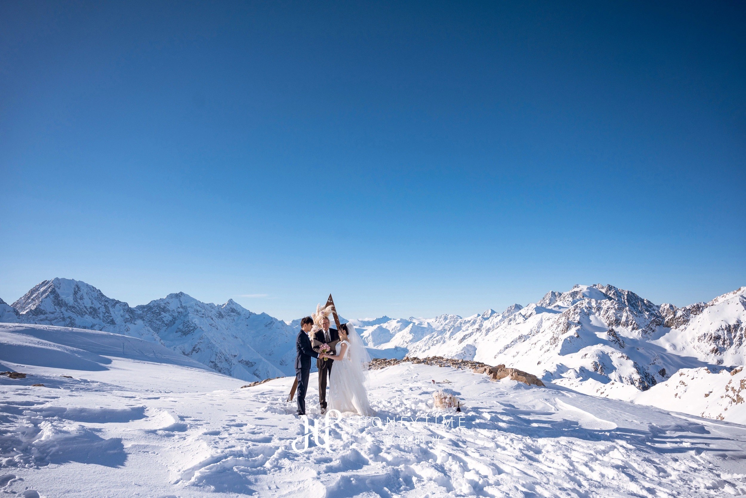 库克雪山直升机婚礼(婚礼仪式)