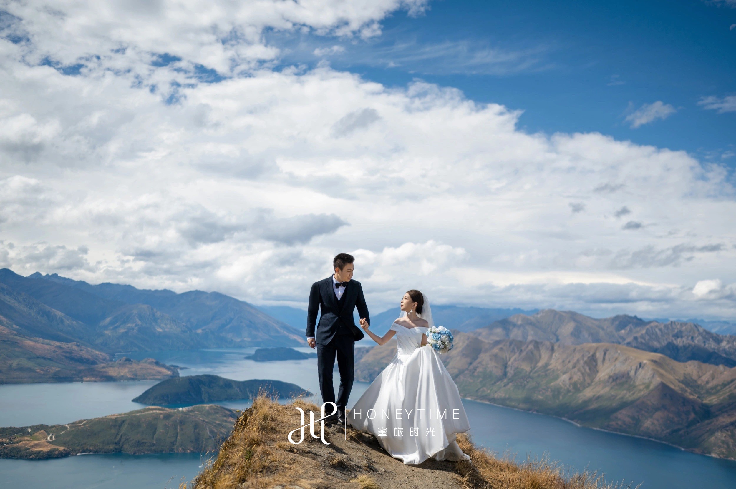 瓦纳卡山顶直升机婚礼(婚礼仪式)