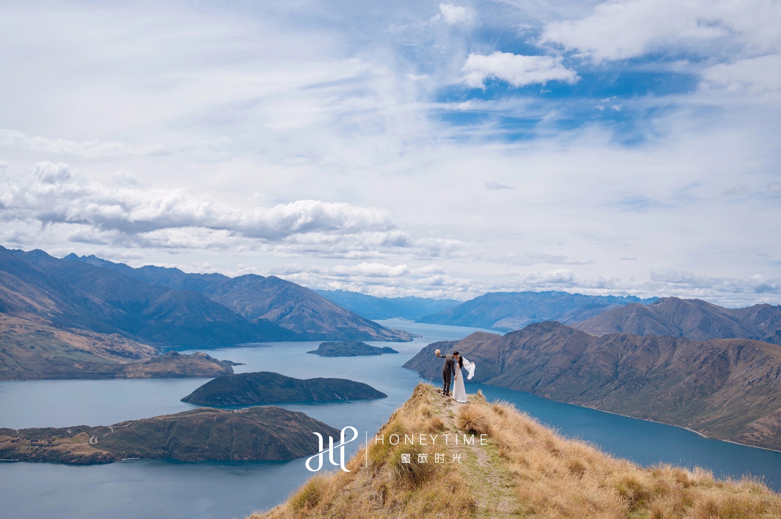 瓦纳卡山顶直升机婚礼(婚礼仪式)