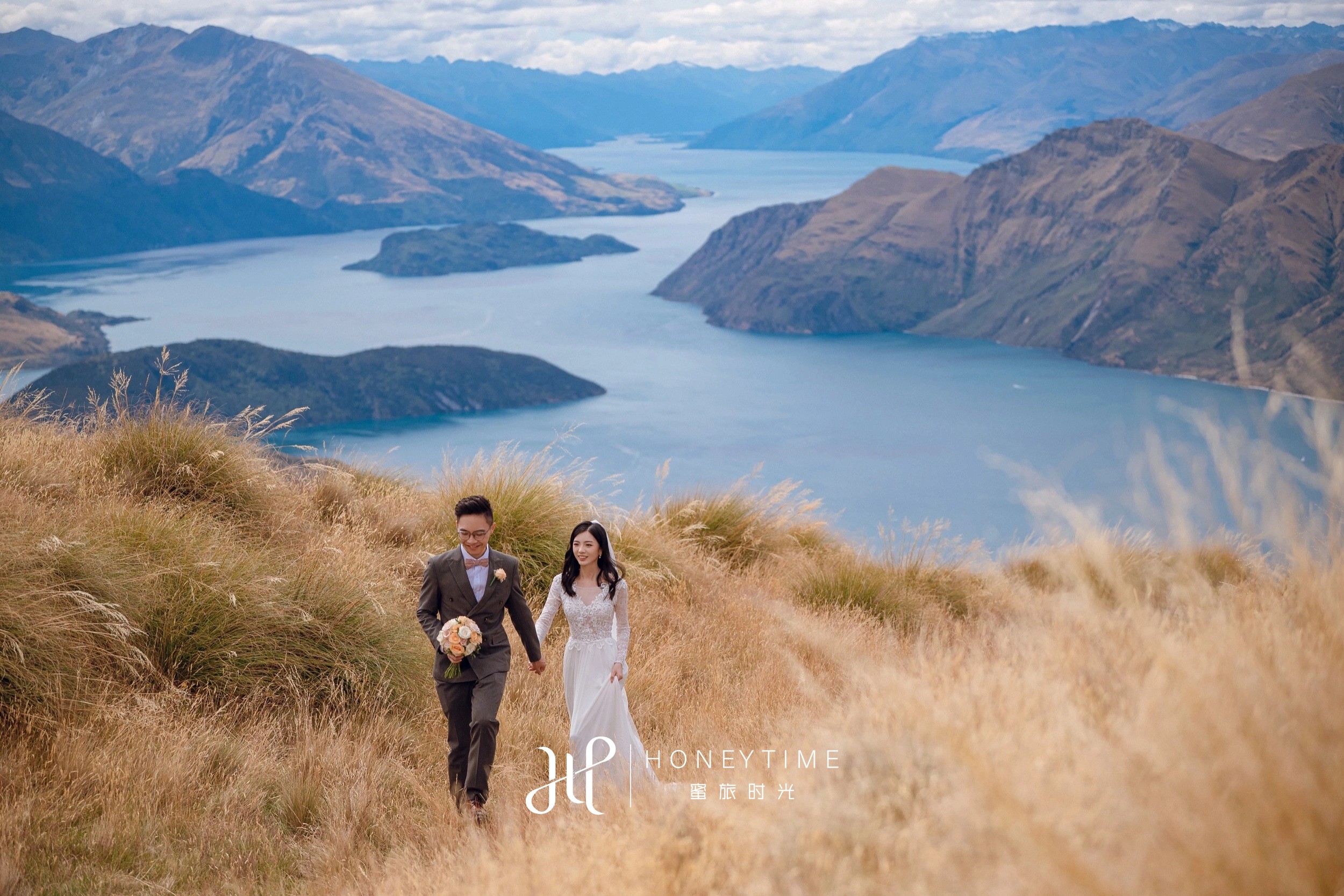 瓦纳卡山顶直升机婚礼(婚礼仪式)