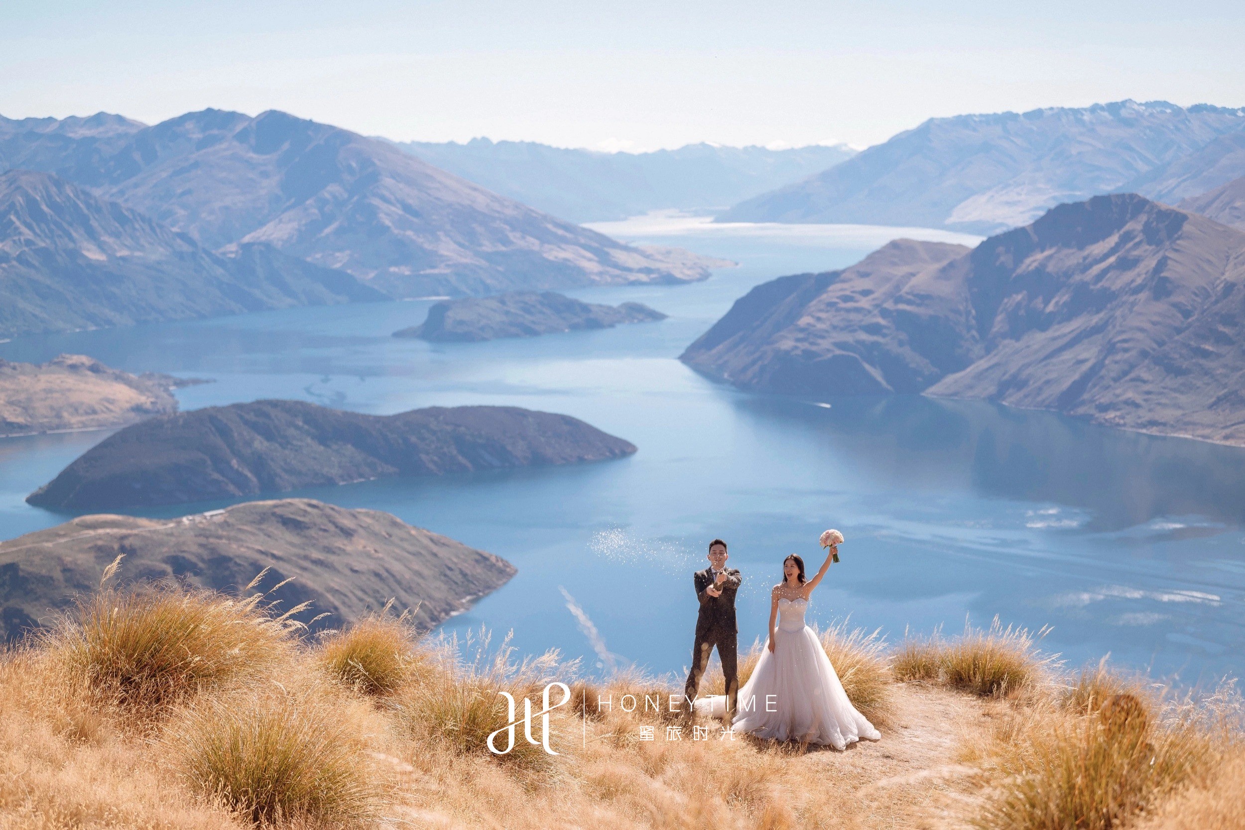 瓦纳卡山顶直升机婚礼(婚礼仪式)