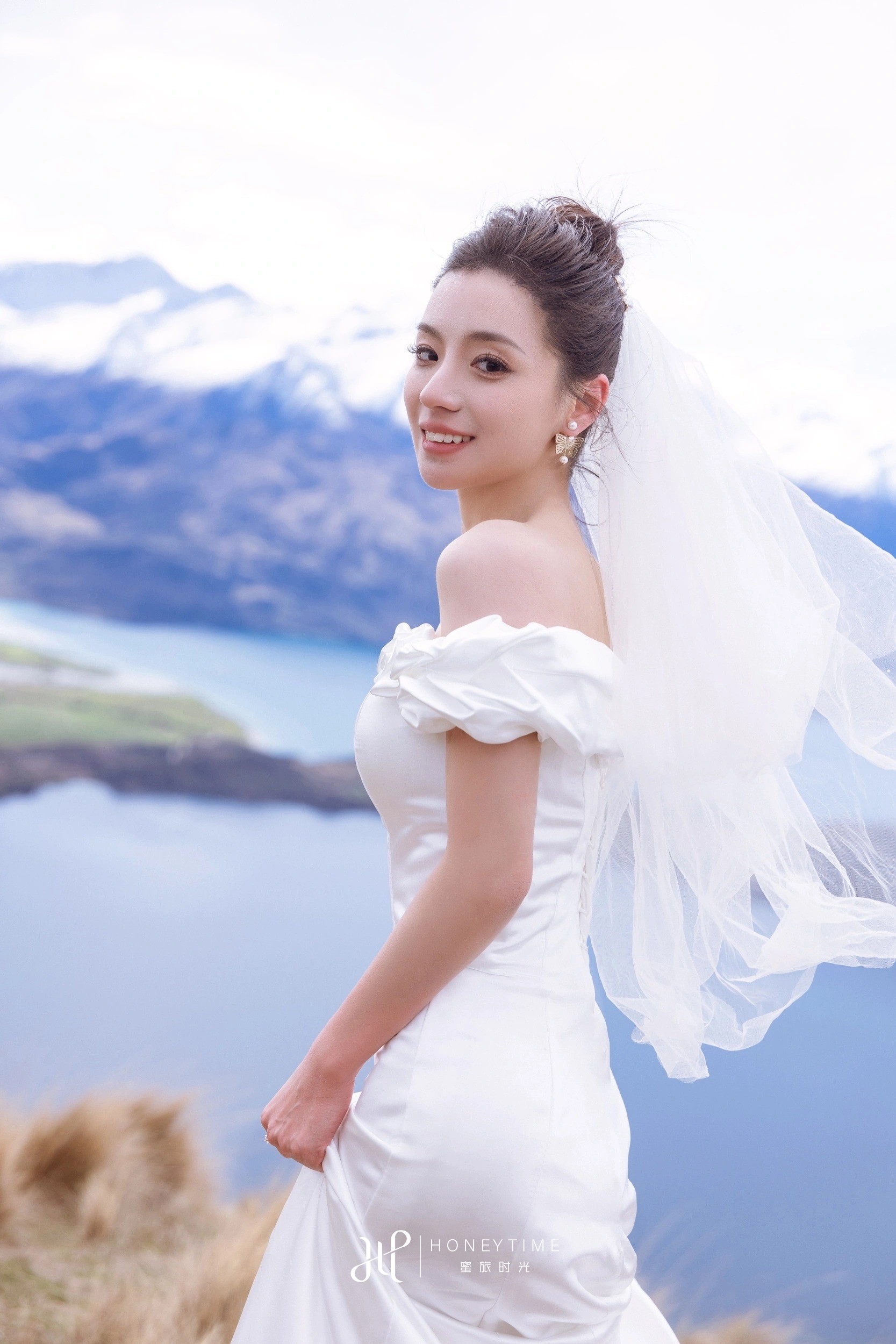 瓦纳卡山顶直升机婚礼(外景拍摄)