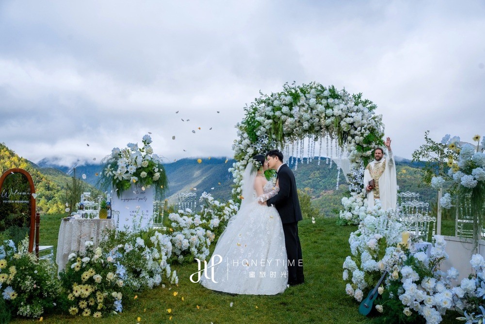 山上婚礼(望雪谷)